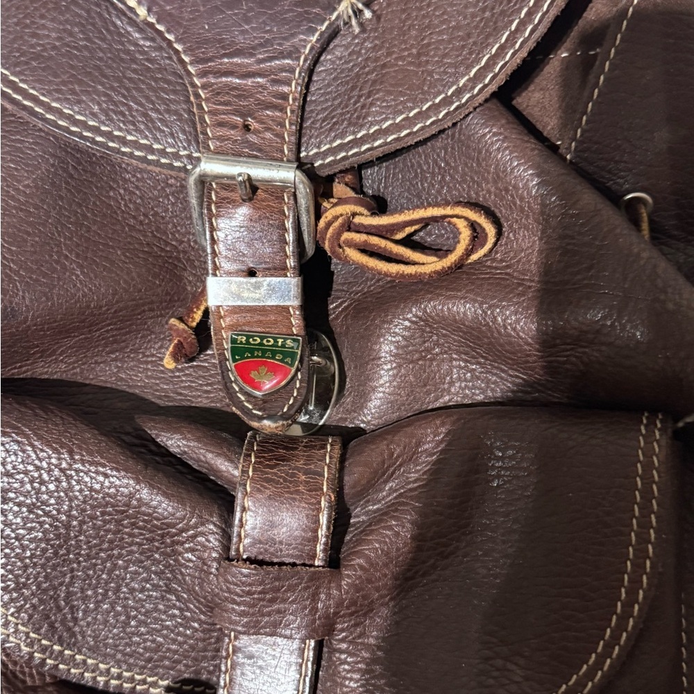🪅 Vintage Roots 1980’s Genuine Leather Knapsack Backpack – Made in Canada🪅 - Picture 12 of 14